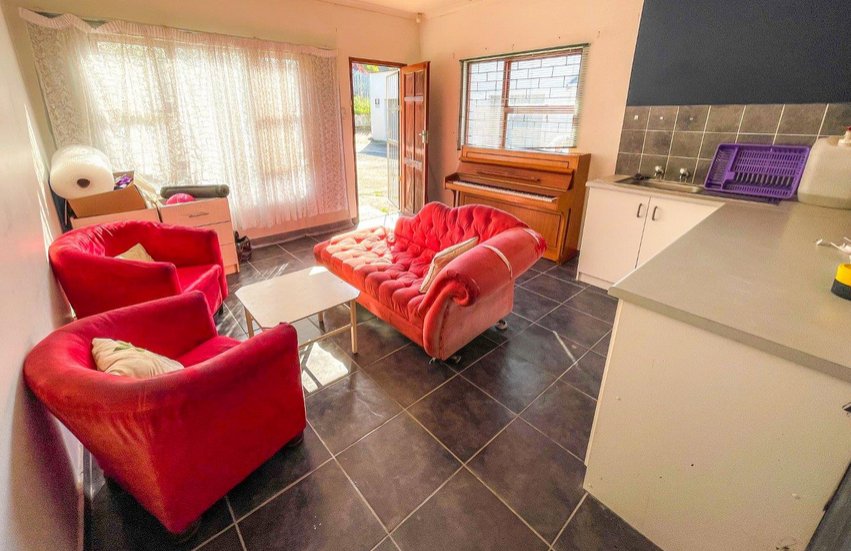 4 Bedroom Property for Sale in Amalinda North Eastern Cape